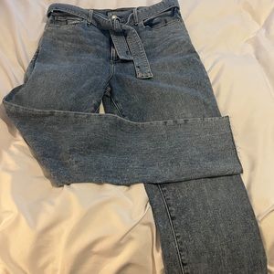 Abercrombie & Fitch size 30 washed jeans with belted waist.